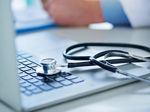 How Health Insurance Complements Your Retirement Plan